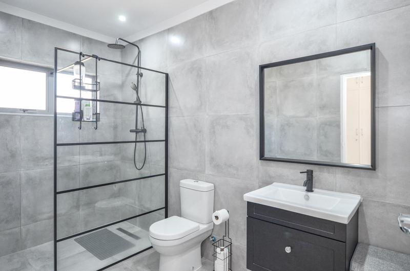 5 Bedroom Property for Sale in Parow North Western Cape